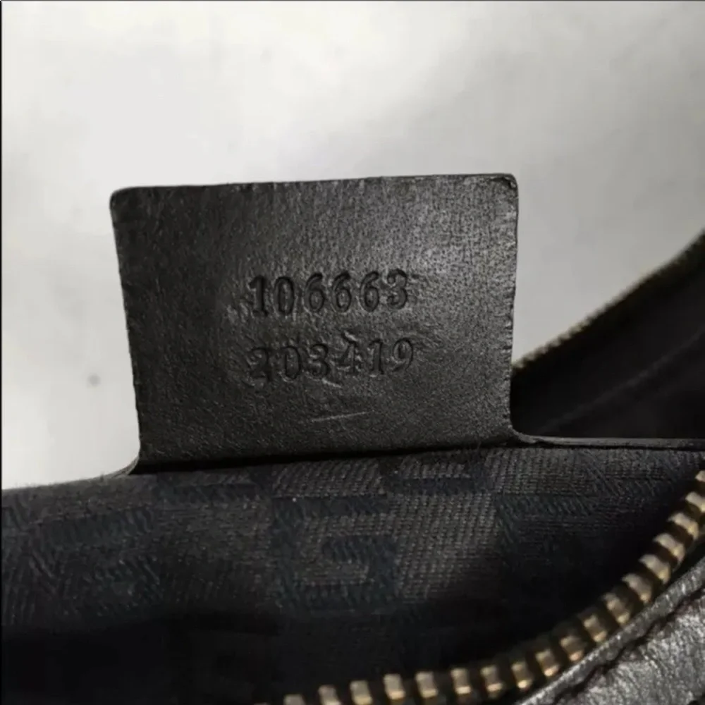Gucci crescent handbag comes with COA